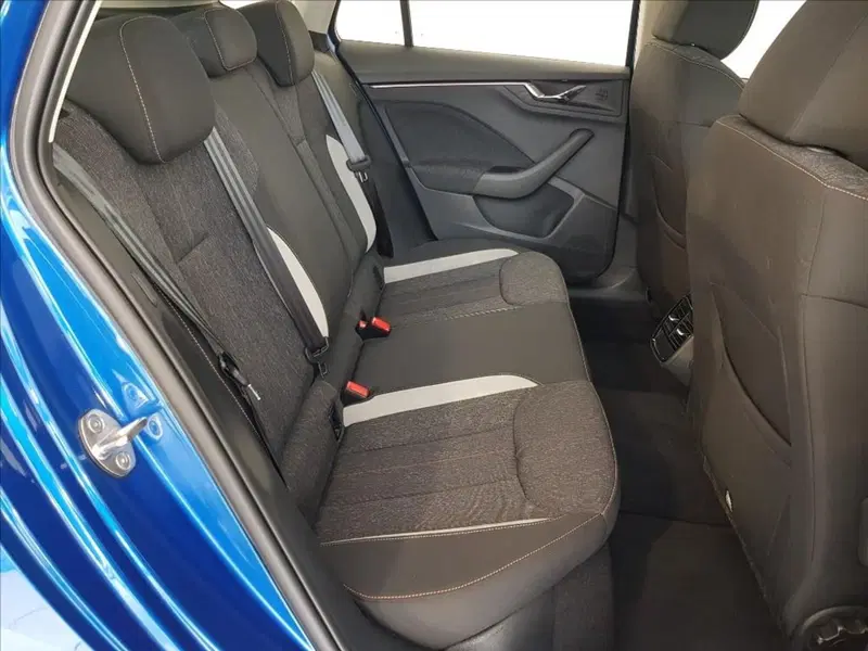 Skoda Kamiq usata a Lucca (12)