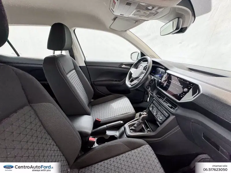 Volkswagen T-Cross usata a Roma (6)