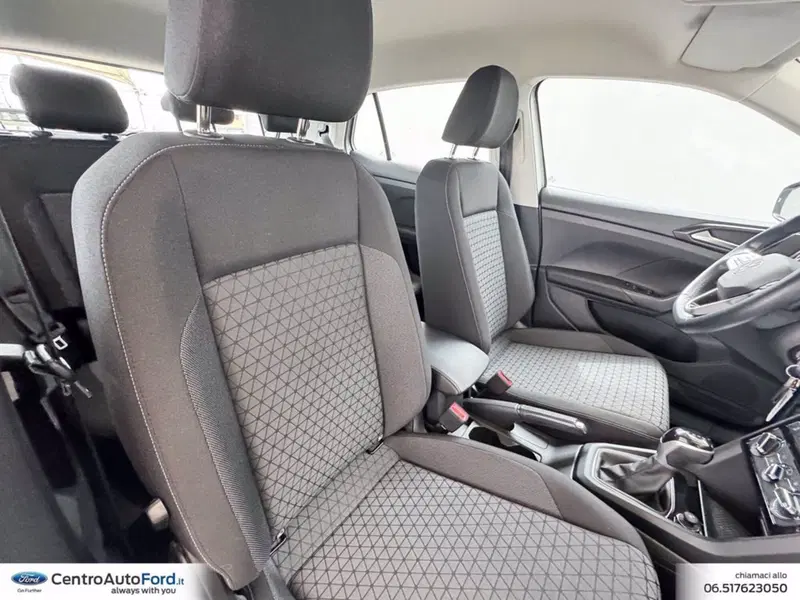 Volkswagen T-Cross usata a Roma (7)