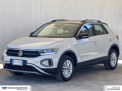 Volkswagen T-Roc 1.0 TSI Life del 2023 usata a Albano Laziale