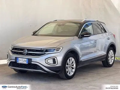 Volkswagen T-Roc 1.0 TSI Style del 2023 usata a Albano Laziale