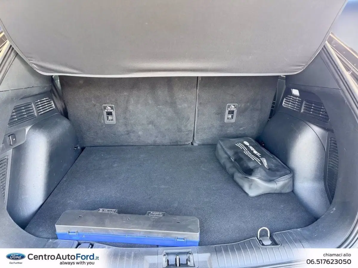 Ford Kuga usata a Roma (10)