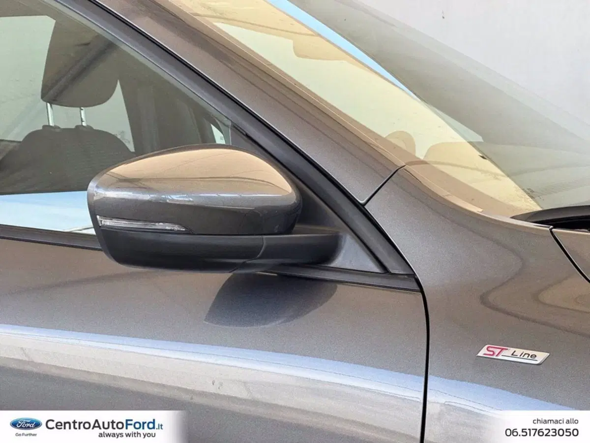 Ford Kuga usata a Roma (15)