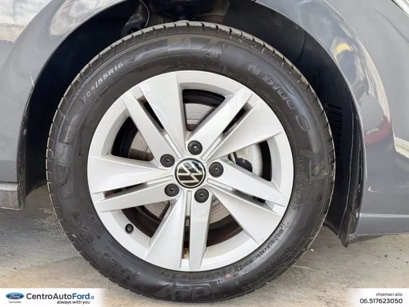 Volkswagen Golf usata a Roma (14)