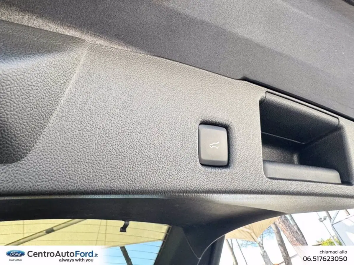 Ford Kuga usata a Roma (11)