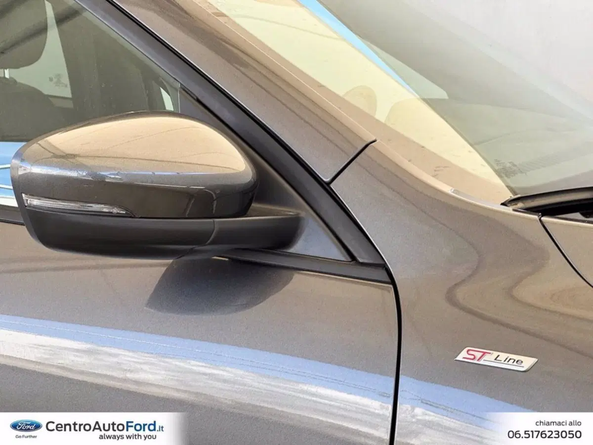 Ford Kuga usata a Roma (15)
