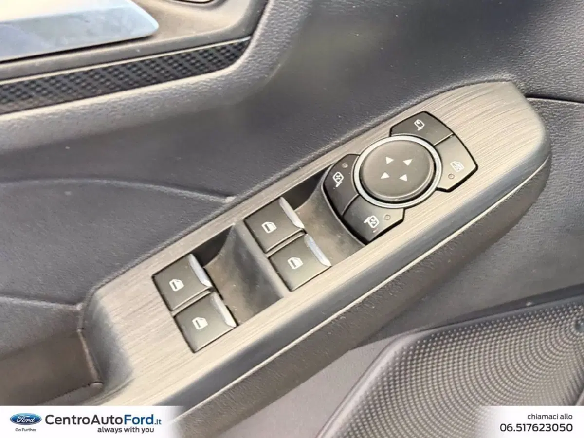 Ford Kuga usata a Roma (19)