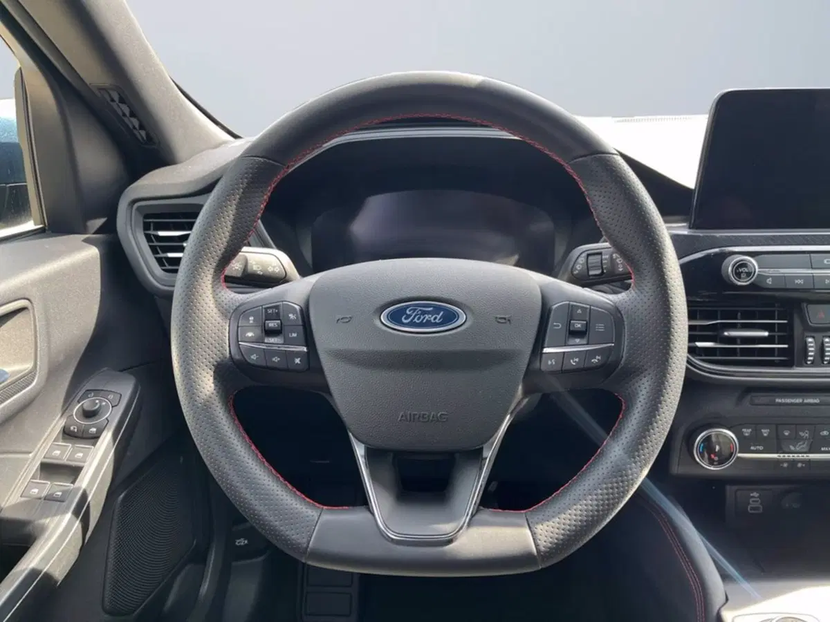 Ford Kuga usata a Milano (13)