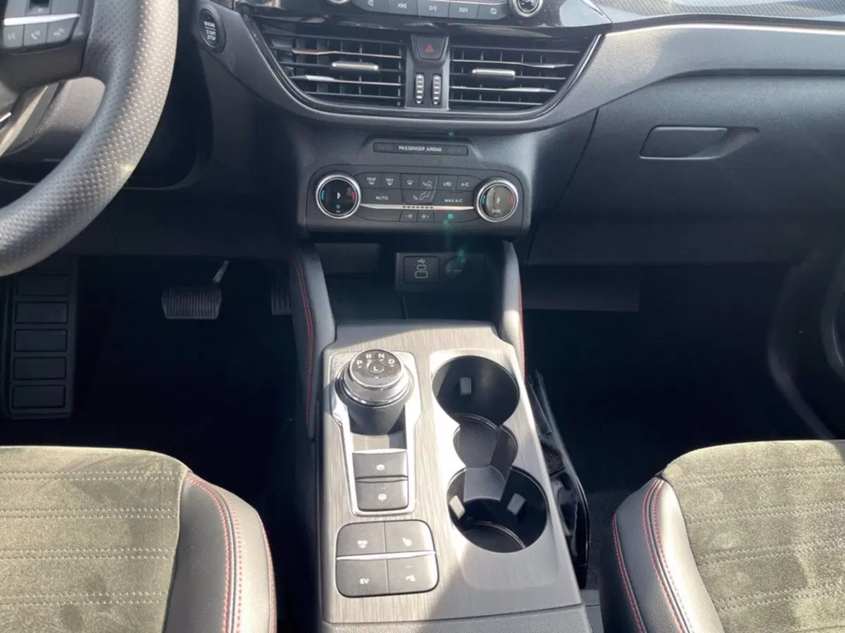 Ford Kuga usata a Milano (16)