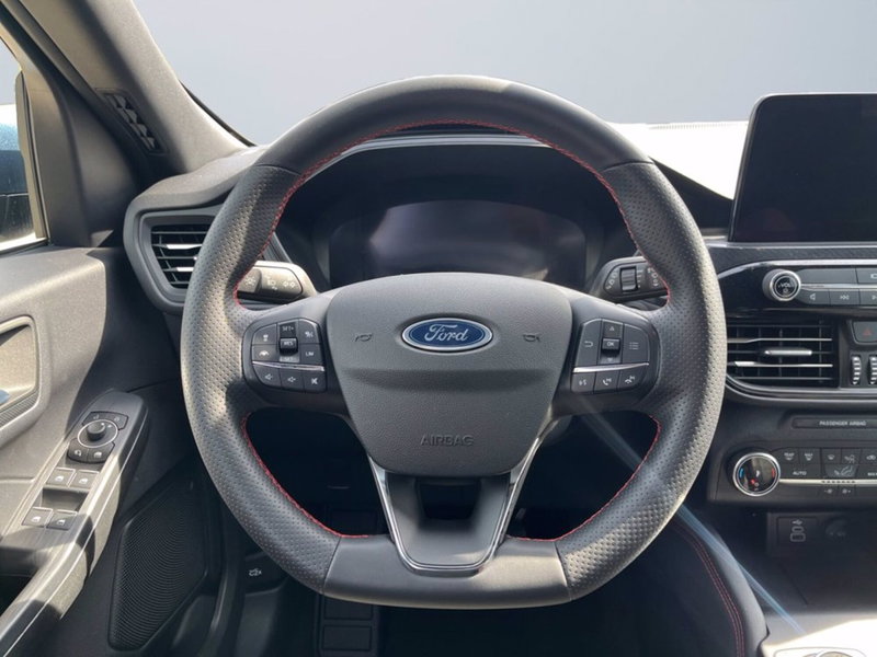 Ford Kuga usata a Milano (13)