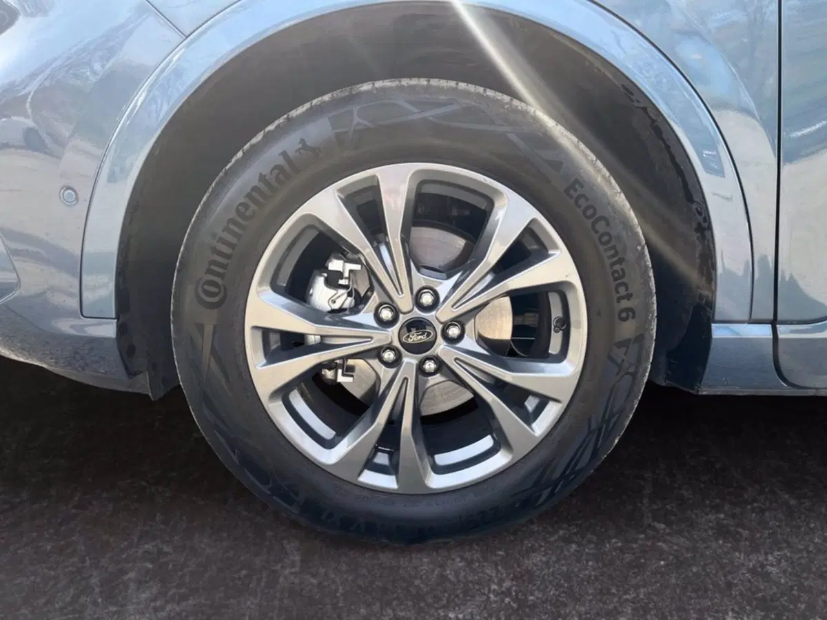 Ford Kuga usata a Milano (9)