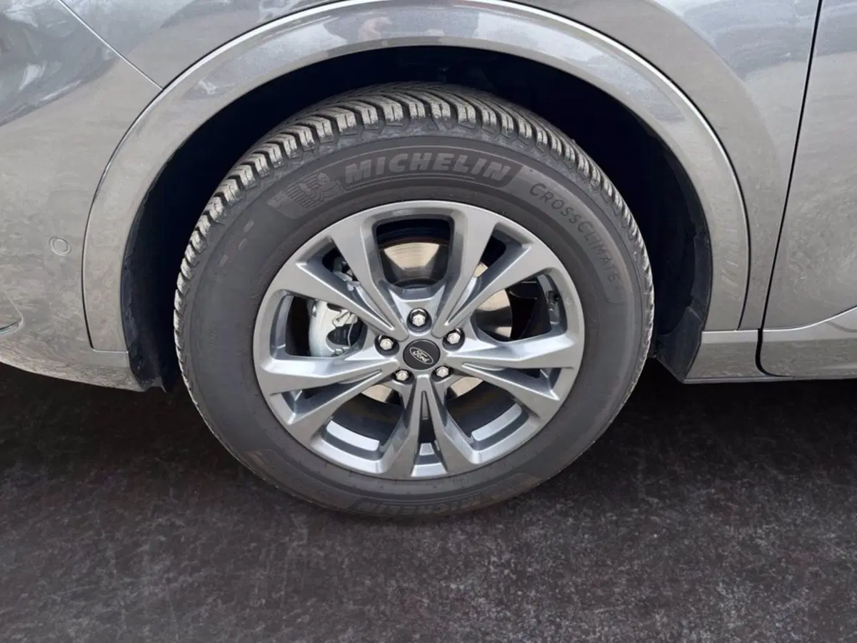Ford Kuga usata a Milano (16)