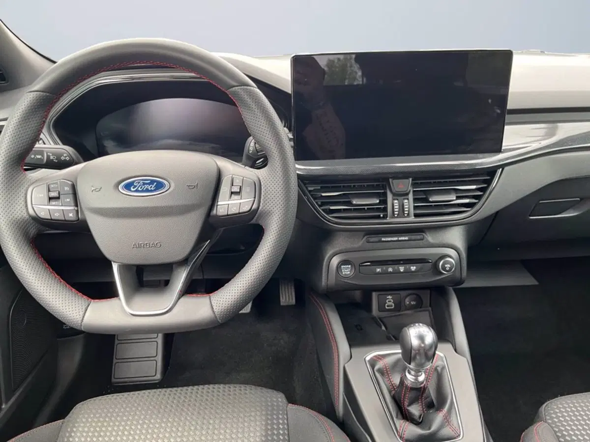 Ford Focus Station Wagon usata a Milano (12)