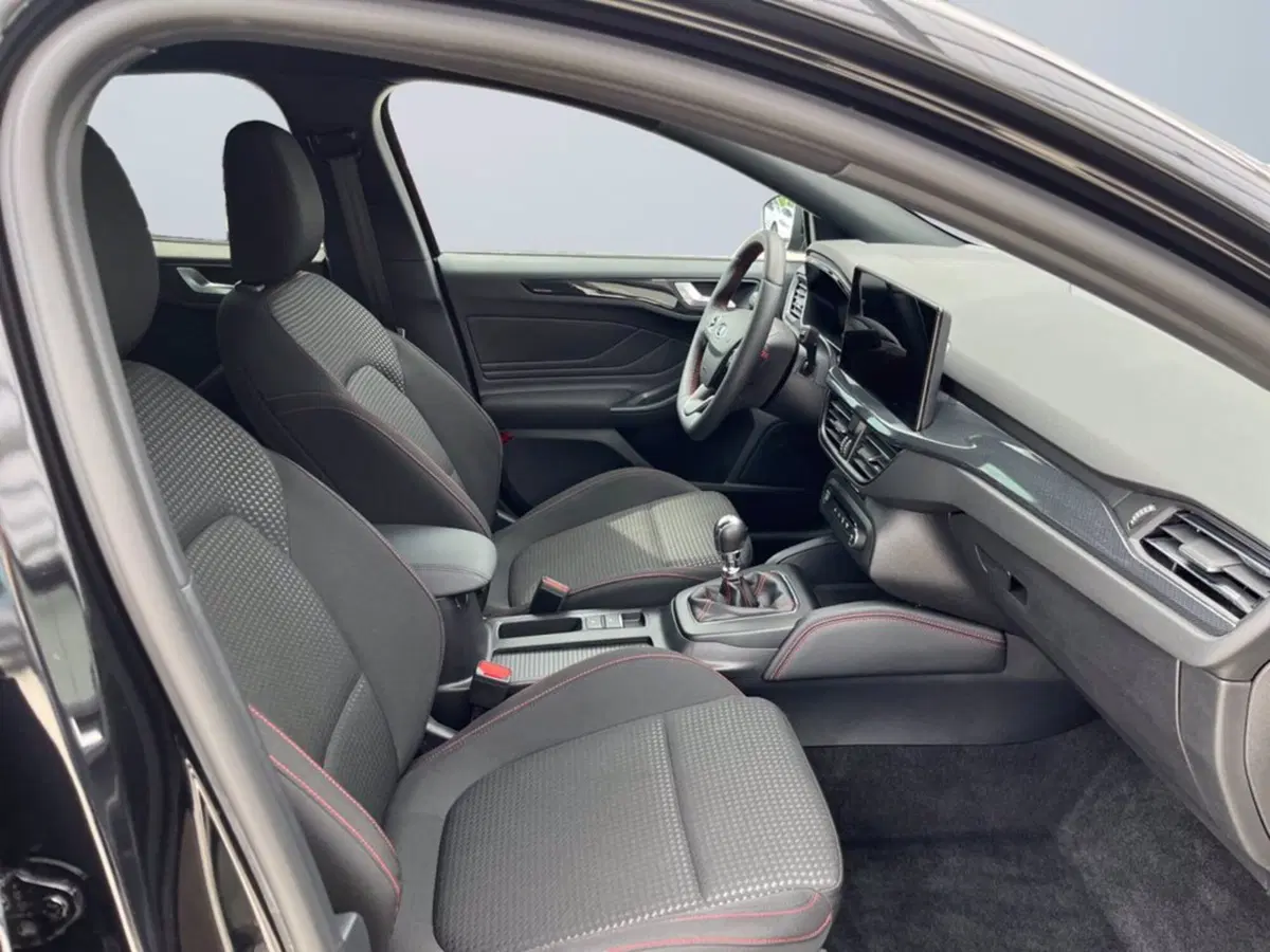 Ford Focus Station Wagon usata a Milano (16)