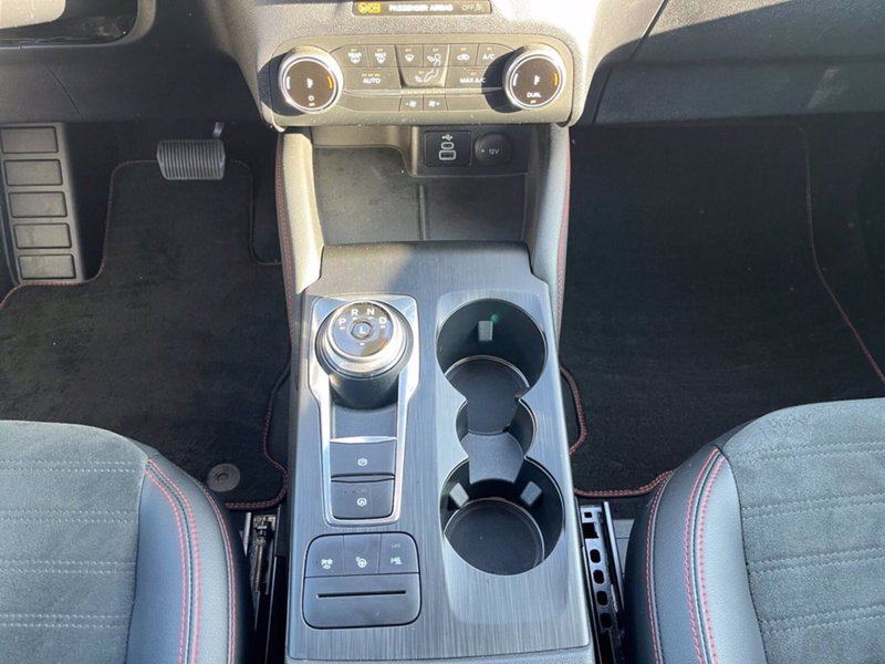 Ford Kuga usata a Milano (15)