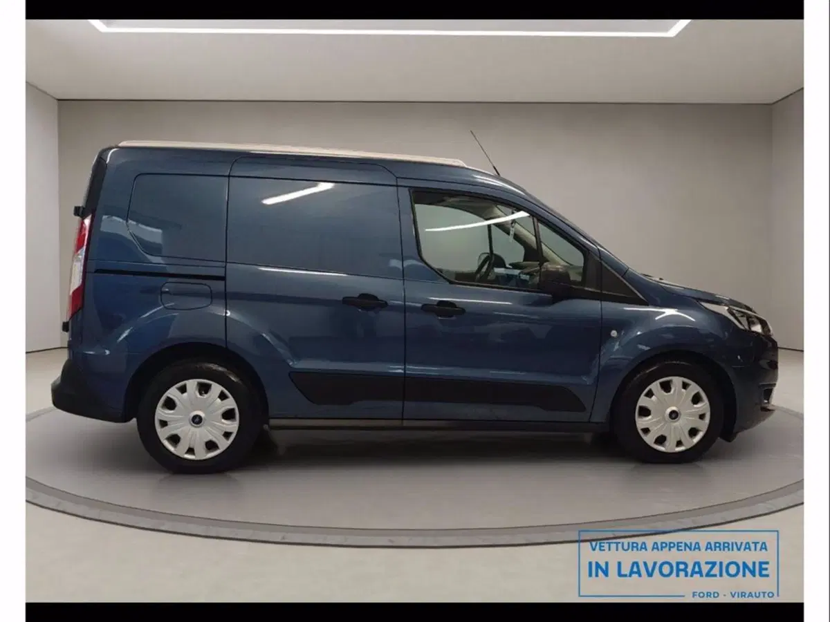 Ford Transit Connect Furgone usata a Catania (7)