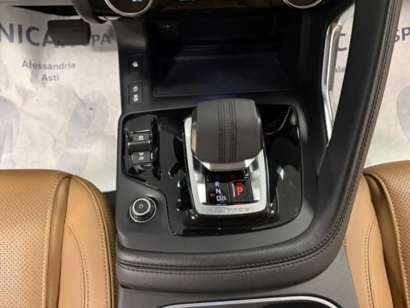 Jaguar E-Pace usata a Cuneo (11)