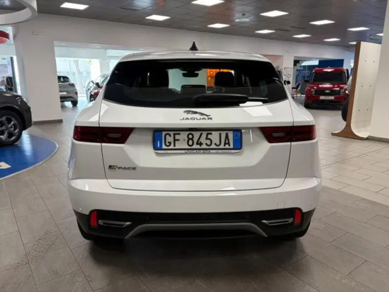 Jaguar E-Pace usata a Cuneo (6)