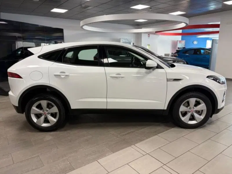 Jaguar E-Pace usata a Cuneo (7)