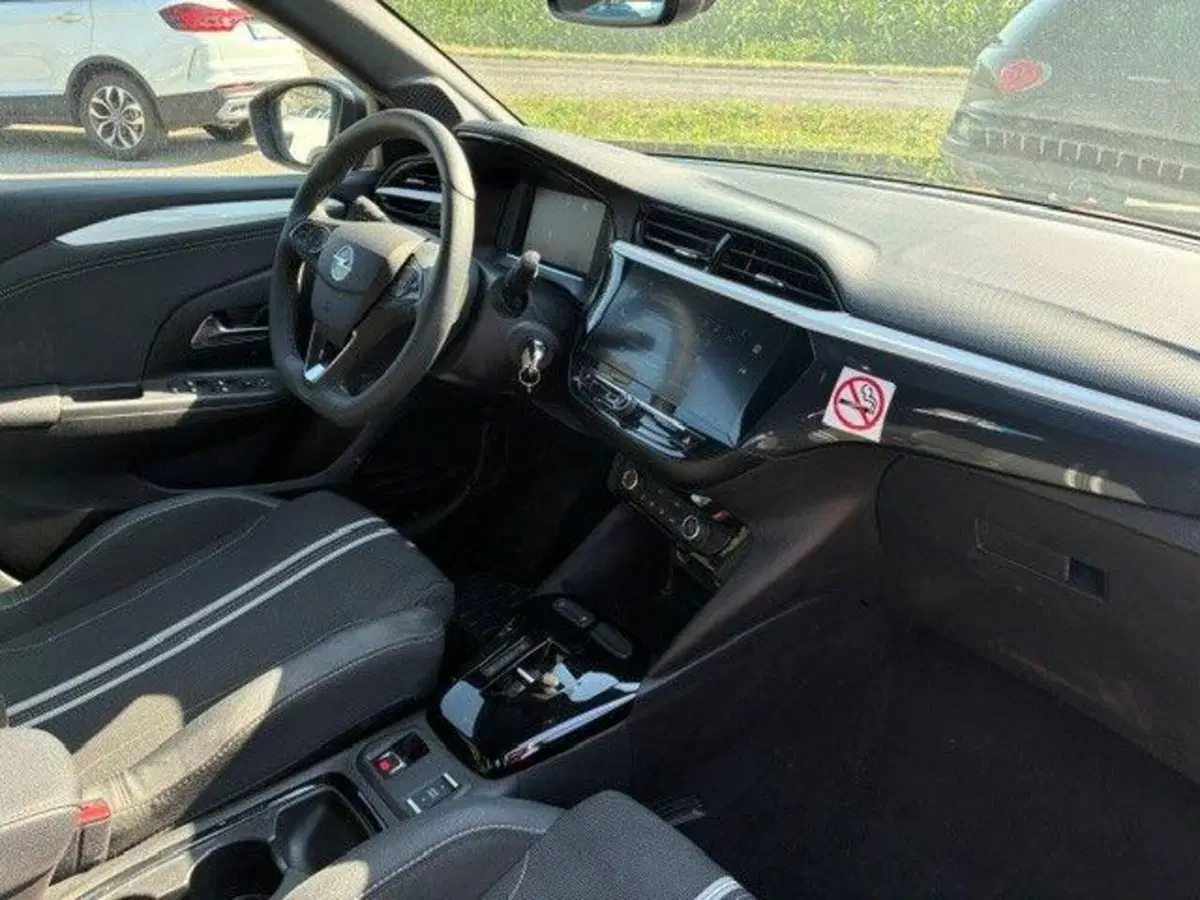 Opel Corsa usata a Milano (10)