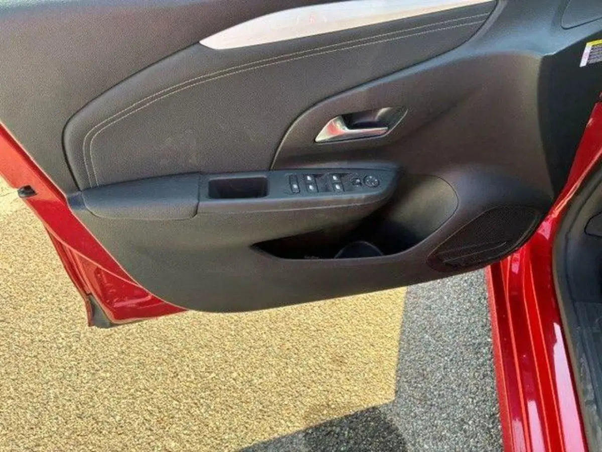 Opel Corsa usata a Milano (12)