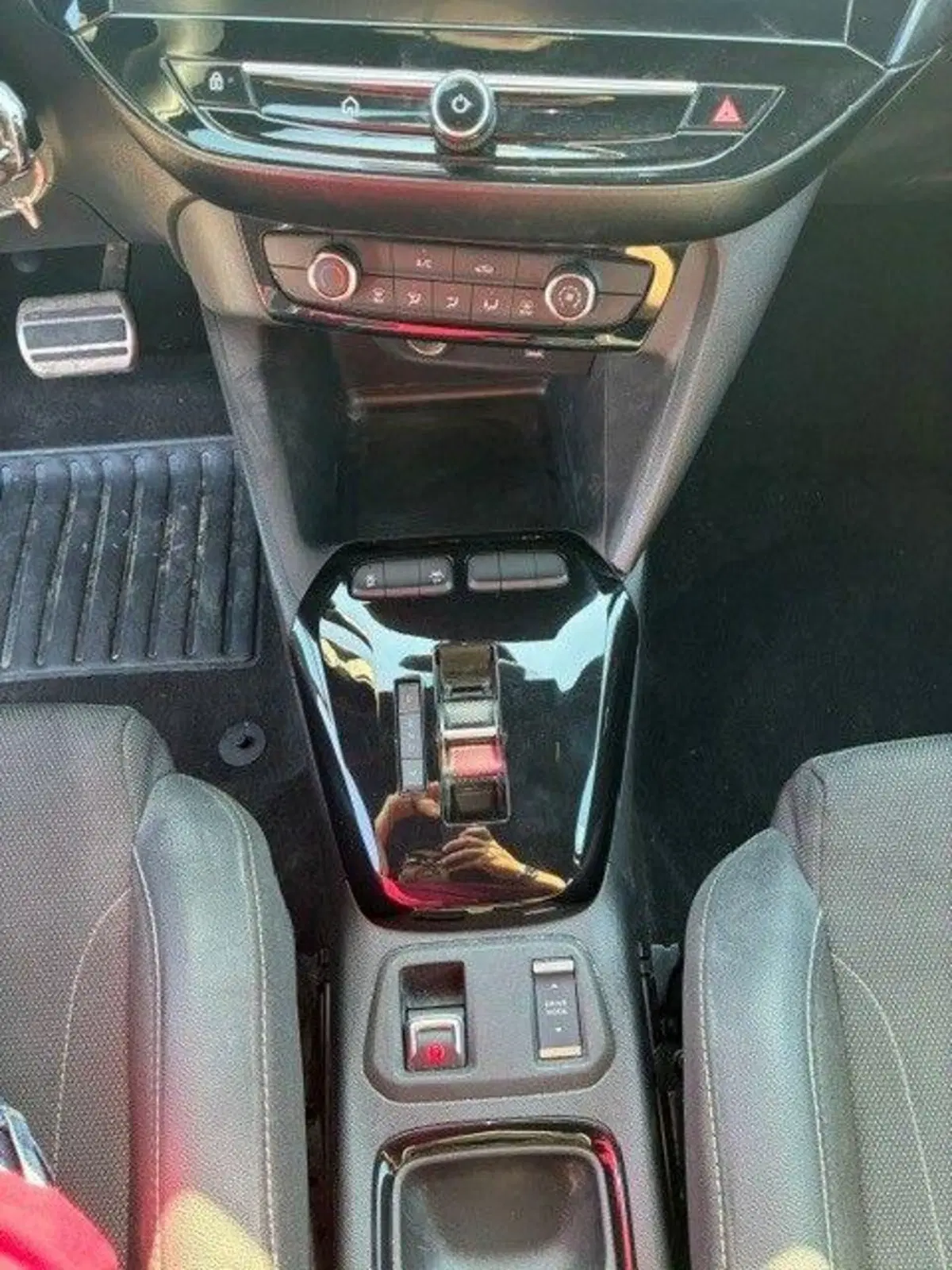 Opel Corsa usata a Milano (14)