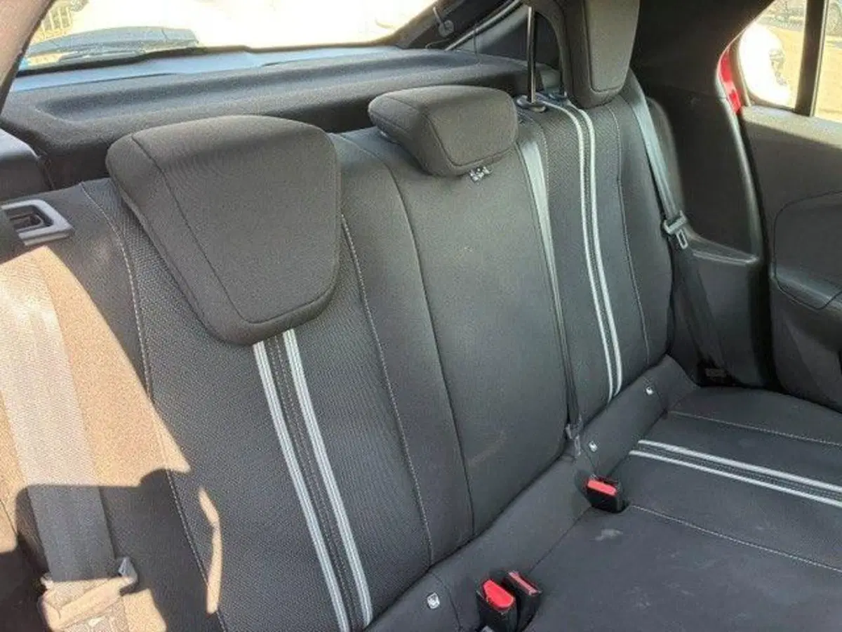 Opel Corsa usata a Milano (9)
