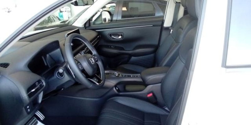 Honda ZR-V nuova a Udine (5)