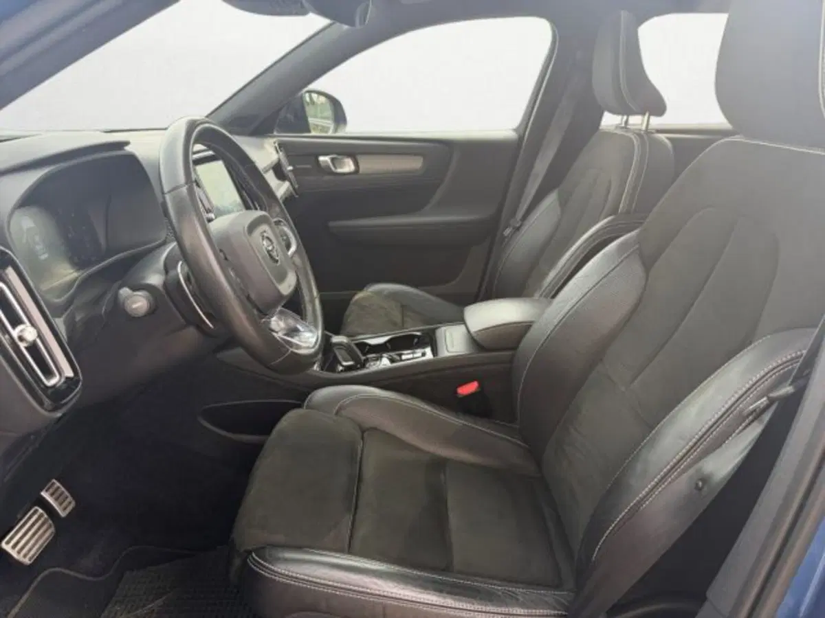 Volvo XC40 usata a Treviso (10)