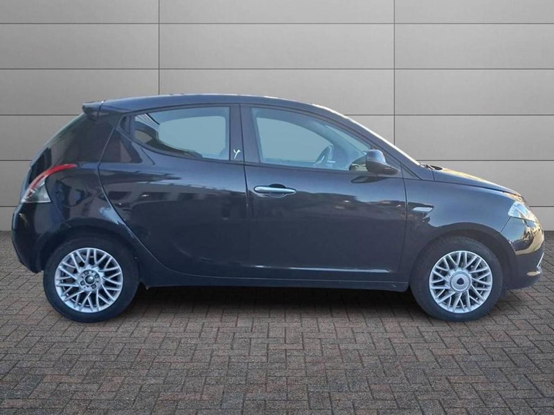 Lancia Ypsilon usata a Torino (5)