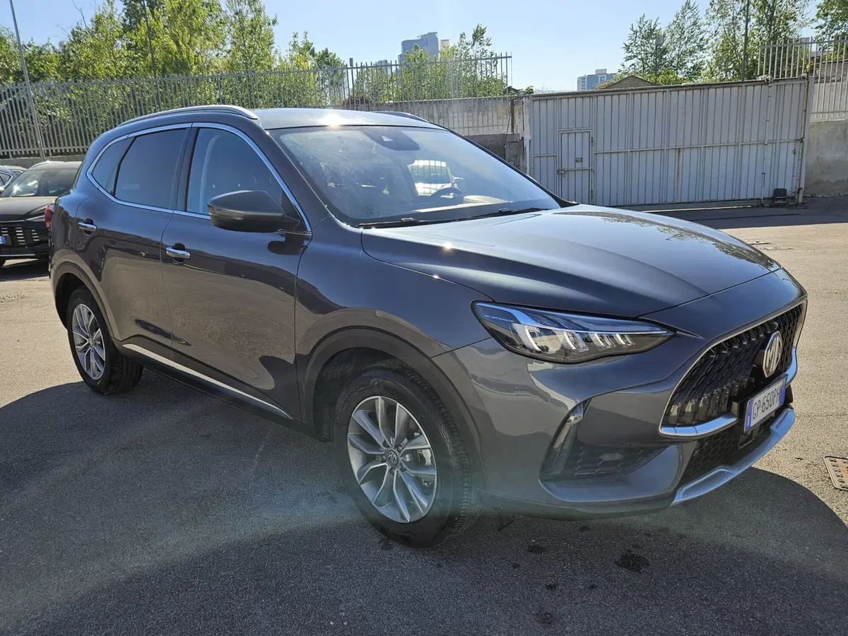 Mg HS usata a Napoli (2)