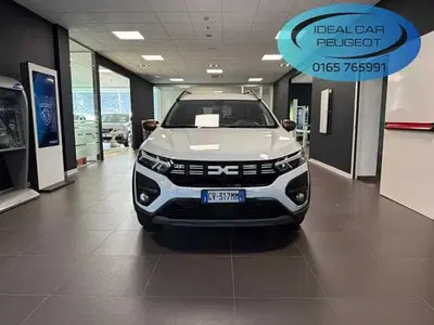 Dacia Jogger Jogger 1.0 TCe GPL 100 CV 7 posti Extreme del 2024 usata a Quart