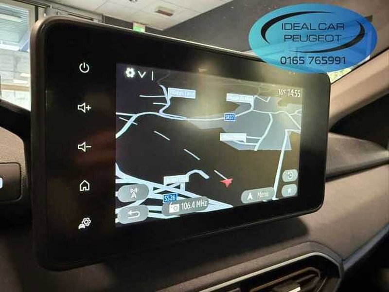 Dacia Jogger usata a Aosta (14)