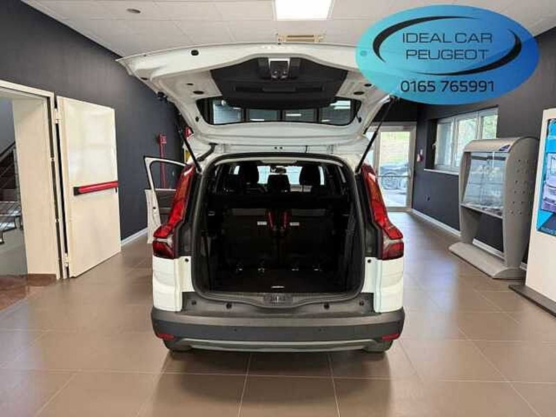 Dacia Jogger usata a Aosta (7)