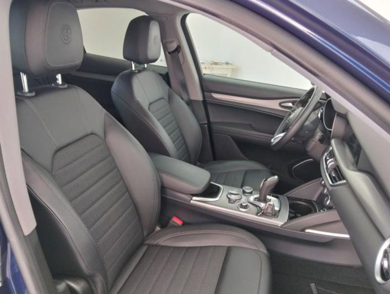 Alfa Romeo Stelvio usata a Como (3)