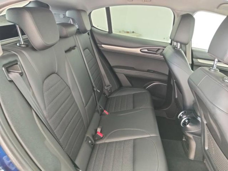 Alfa Romeo Stelvio usata a Como (5)