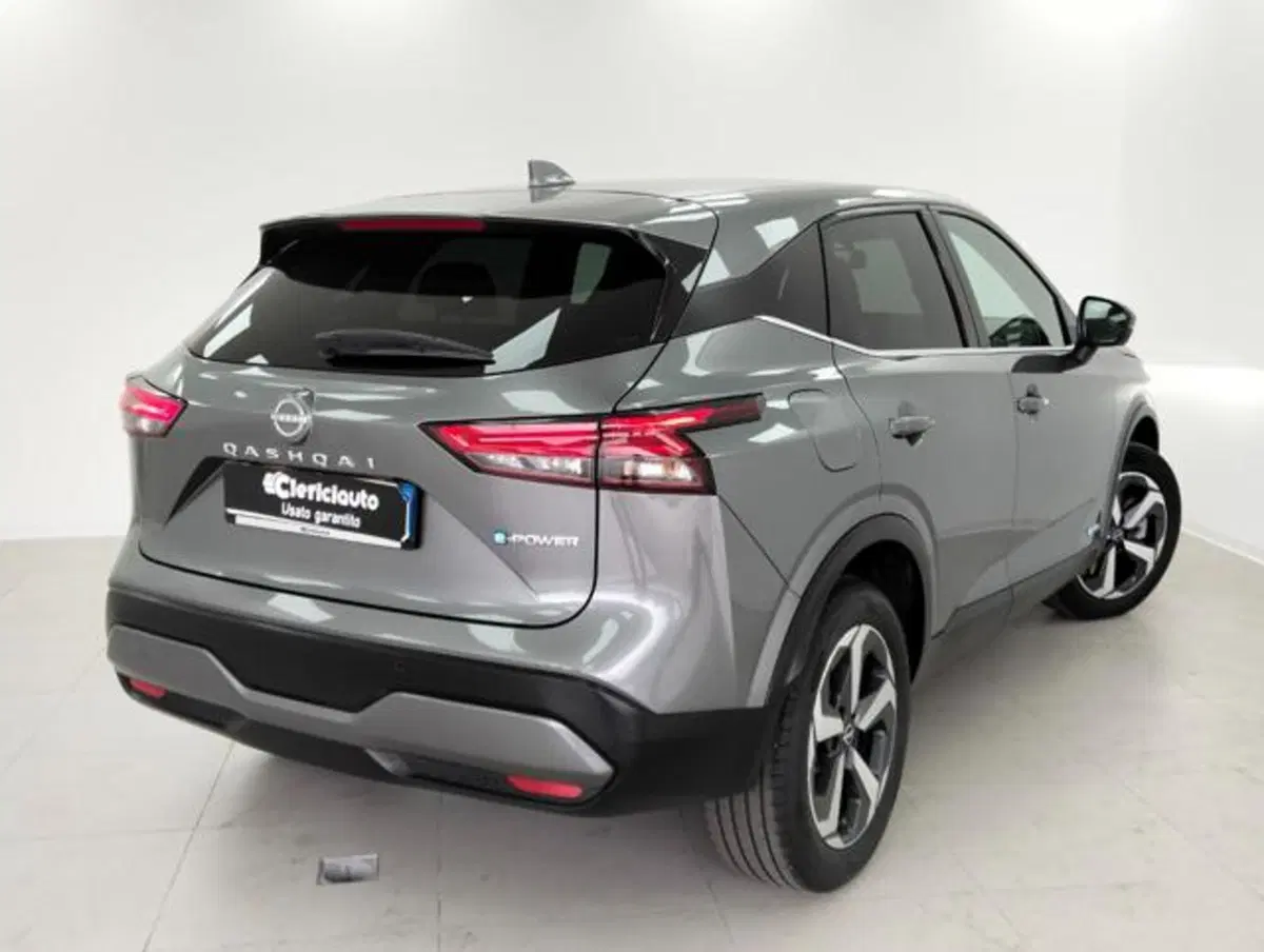 Nissan Qashqai usata a Como (2)