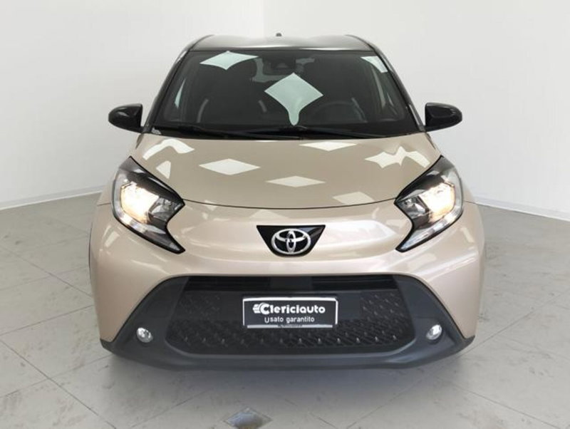 Toyota Aygo X usata a Como (5)