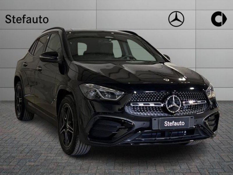 Mercedes-Benz GLA SUV nuova a Bologna