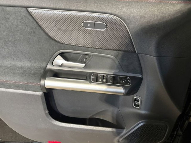 Mercedes-Benz GLA SUV nuova a Bologna (10)