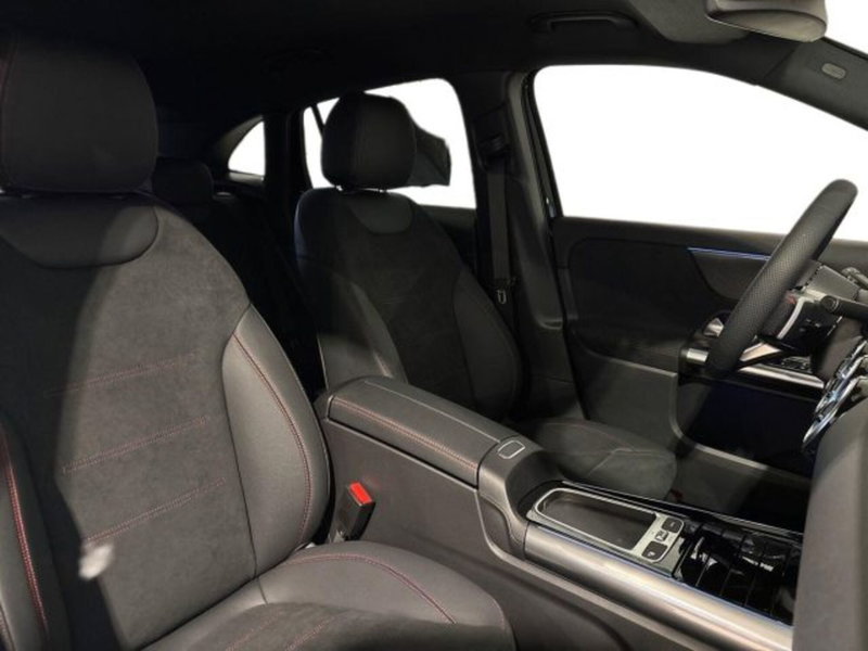 Mercedes-Benz GLA SUV nuova a Bologna (16)