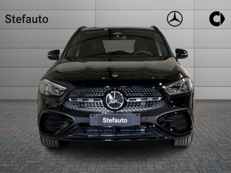 Mercedes-Benz GLA SUV nuova a Bologna (4)