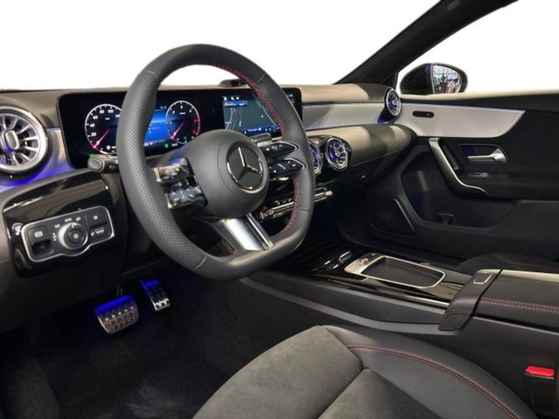 Mercedes-Benz Classe A nuova a Bologna (11)