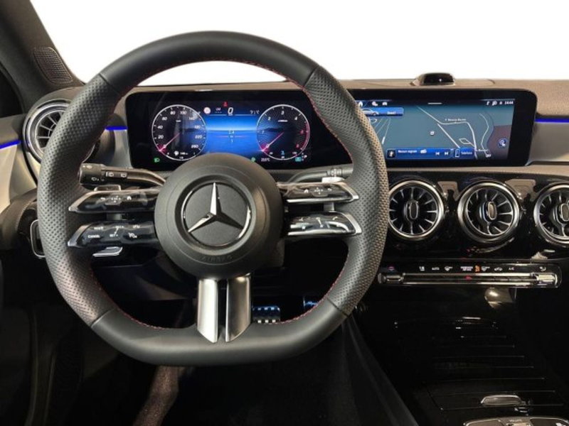 Mercedes-Benz Classe A nuova a Bologna (14)
