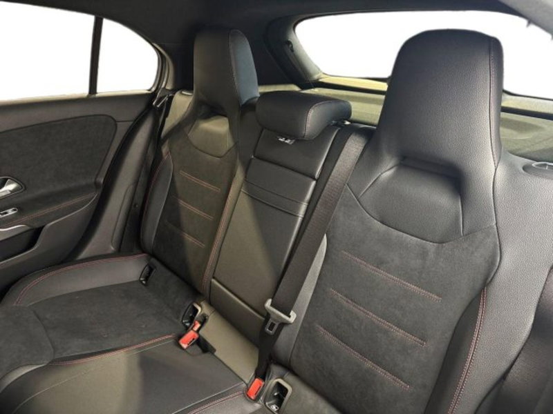 Mercedes-Benz Classe A nuova a Bologna (9)