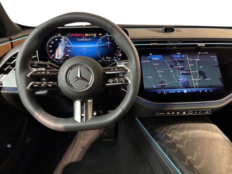 Mercedes-Benz Classe E nuova a Bologna (11)