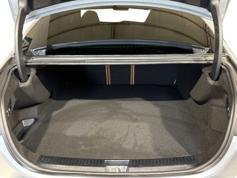 Mercedes-Benz Classe E nuova a Bologna (8)