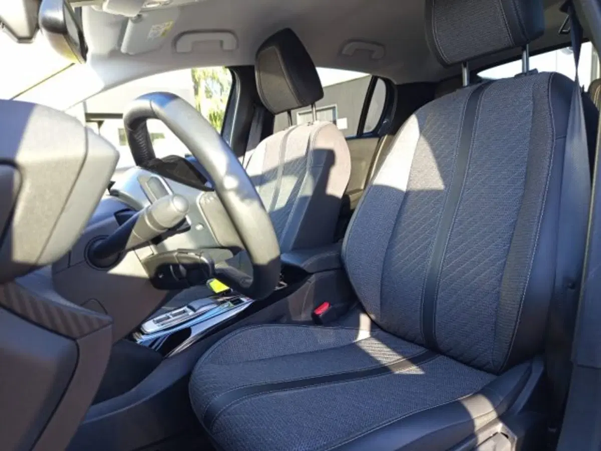 Peugeot 208 usata a Frosinone (14)