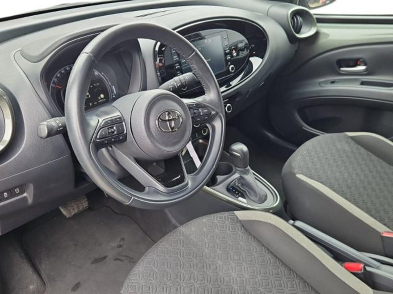 Toyota Aygo X usata a Roma (7)