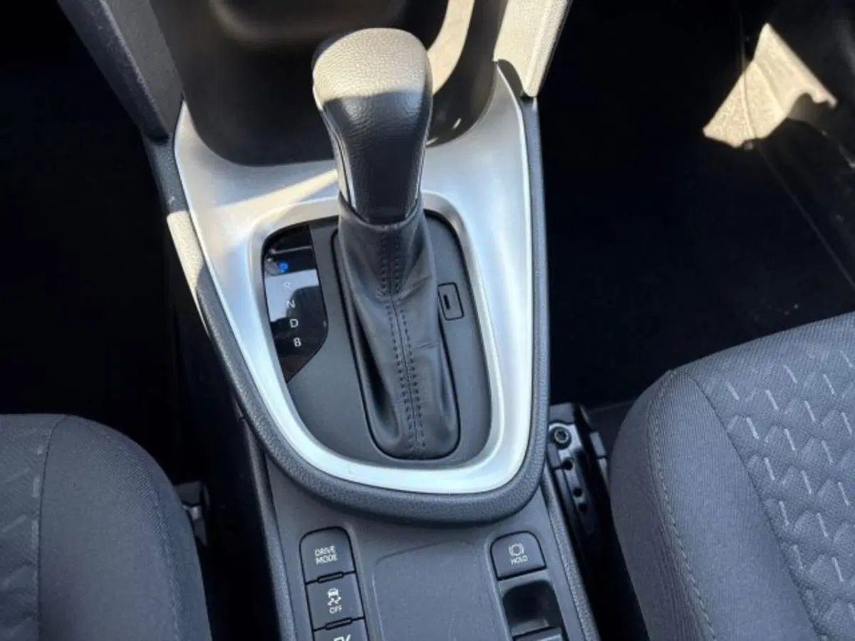 Toyota Yaris Cross usata a Roma (13)
